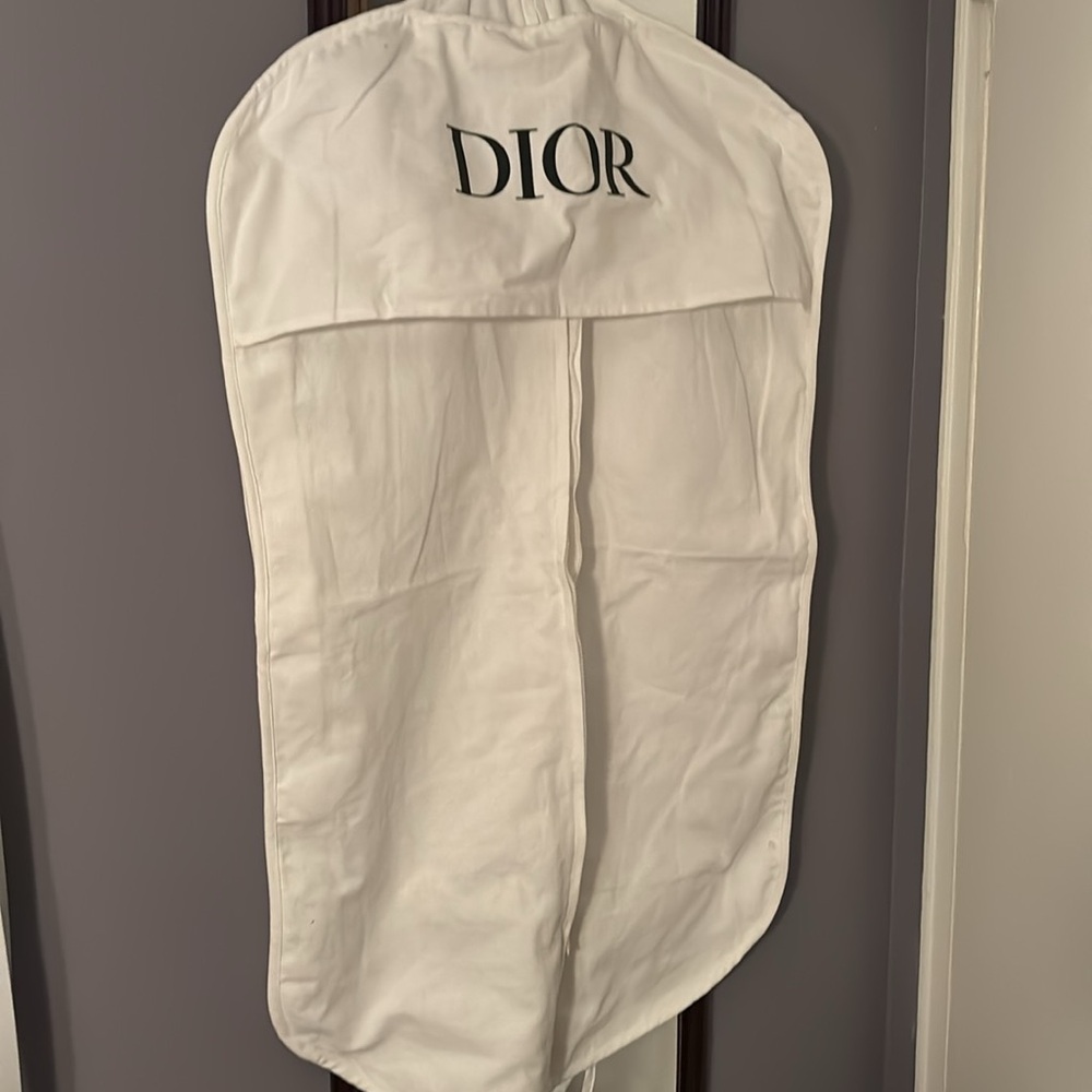 DIOR - Picture 5 of 6